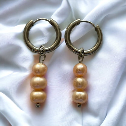 Süsswasserperlen Ohrringe hängend